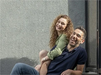 Aşkın Tarifi’nin Naz'ı Serra Arıtürk: "Çekimler sırasında mutfakta çok zaman geçiriyoruz"