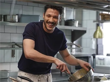 Kubilay Aka, 'Cam Tavanlar'ı anlattı!