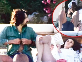 Melisa Şenolsun ve sevgilisi Umut Evirgen tatilde
