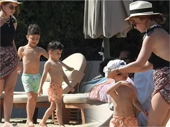 Pelin Karahan gün boyu denize girmedi!