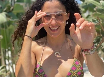 Cansu Tosun'un tatil pozları olay oldu!