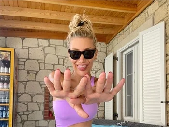 İrem Derici: "Shop değil alın teri"
