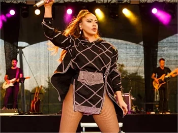 Hadise'nin '15 milyon'luk dansı...