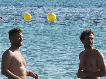Aras Bulut İynemli'nin morali bozuk!