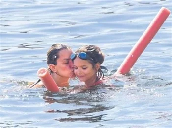 Yıldız Asyalı tatil sezonunu açtı!