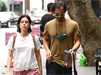 Bebek göründü! Özge Özpirinçci'den açıklama