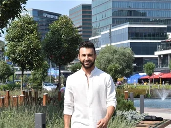 Emre Kaya: Yardımı reklama dönüştürenleri kınıyorum!