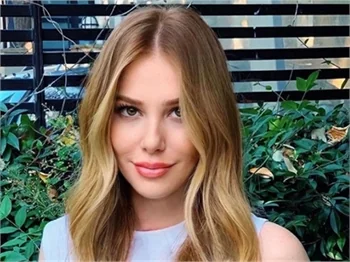 Elçin Sangu imajını yeniledi!