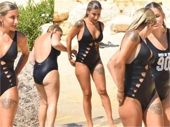 İrem Derici'nin yırtık krizi