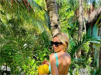 Hadise'den İspanyolca mesaj!