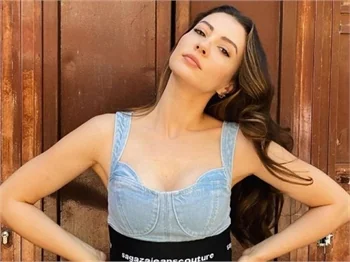"Aşk Mantık İntikam" bitiyor mu? Burcu Özberk'ten açıklama...