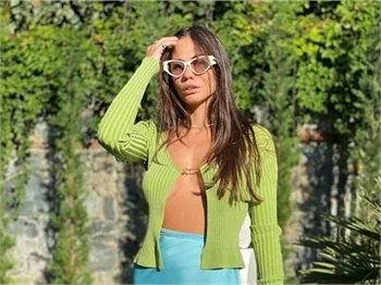 Demet Özdemir'in tarzı sosyal medyayı böldü!