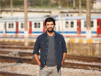 Engin Akyürek’ten bir ilk geliyor!