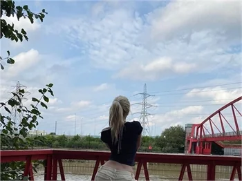 Aleyna Tilki'den Londra pozları...