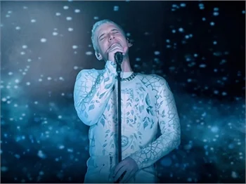 Sosyal medyada gündem olan Edis’in dünyası ‘Starlight’ yayına girdi!