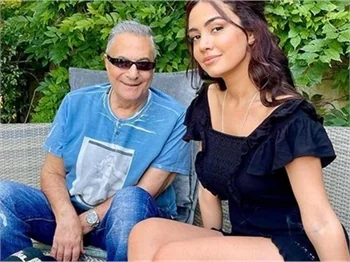 Ece Ronay'dan Mehmet Ali Erbil'e taciz suçlaması