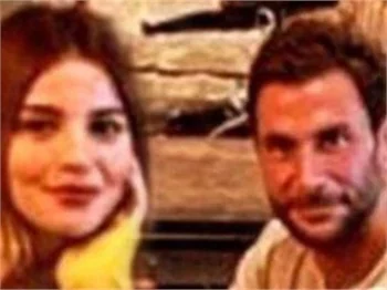 Oğulcan Engin'den ayrılan Ezgi Eyüboğlu aşkı Kerim Çarmıklı'da buldu...