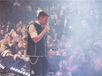 Edis, Türkiye turnesine  İstanbul’da muhteşem bir konserle başladı!