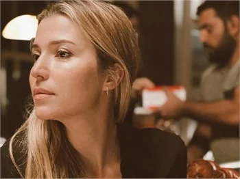 Selma Ergeç'e sette doğum günü sürprizi!