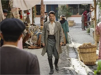 "Aziz" setinden dikkat çeken prodüksiyon notları!