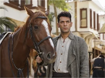 "Aziz" ekran yolculuğuna zirvede başladı!