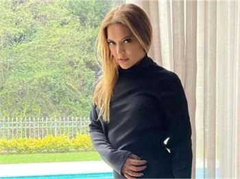 Demet Akalın hamile mi? Açıkladı...