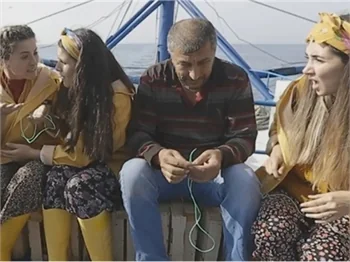 TRT 1‘de yayınlanan Bizim Köyün Kızları’nda büyük panik!