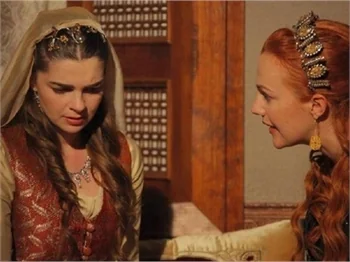 Pelin Karahan'den Meryem Uzerli'ye; "Doğru bir tavır değildi"