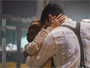 'Aziz'in yeni bölümünden aşk dolu ön izleme sahnesi...