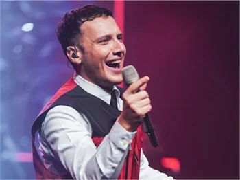 Edis’ten 4 günde 1500 kilometrelik konser maratonu