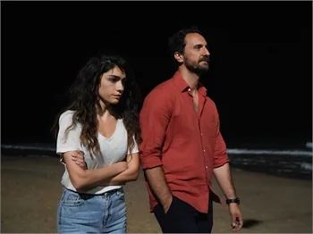 Saklı'nın jenerik müziği Sena Şener'den