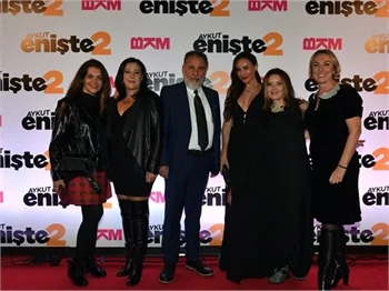 'Aykut Enişte 2'nin galası yapıldı!