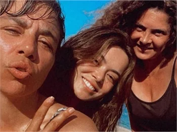 Yeşim Ceren Bozoğlu, 'Photoshop yok" diyerek paylaştı!