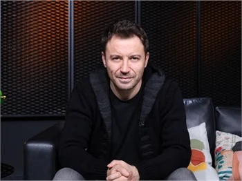 Tolga Güleç: “Bir odunla bile aşk yaşamayı öğrendim”