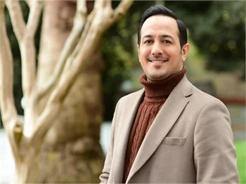 Sarp Apak'tan korona açıklaması: "Karantina sürecindeyim..."