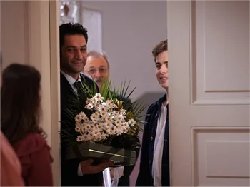 'Masumlar Apartmanı'nda Safiye ve Naci evlilik yolunda…