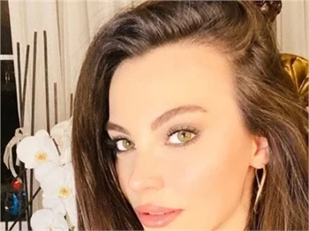 Tuvana Türkay yaz sezonunu açtı